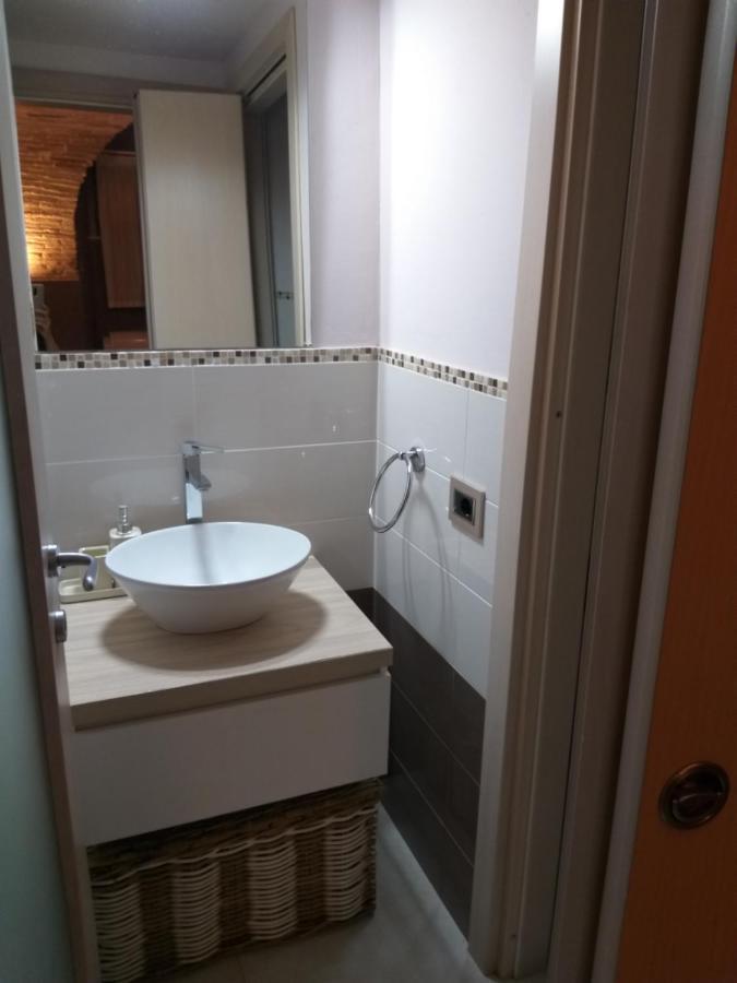 Al Castello Apartment Каляри Екстериор снимка
